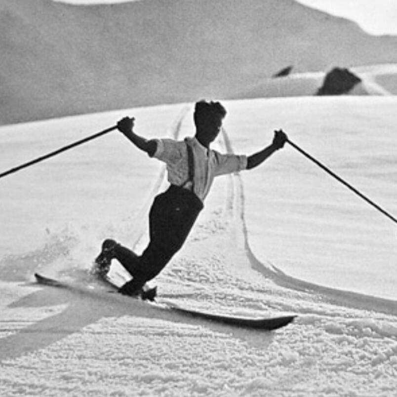 Discover the freedom of freeheel skiing.